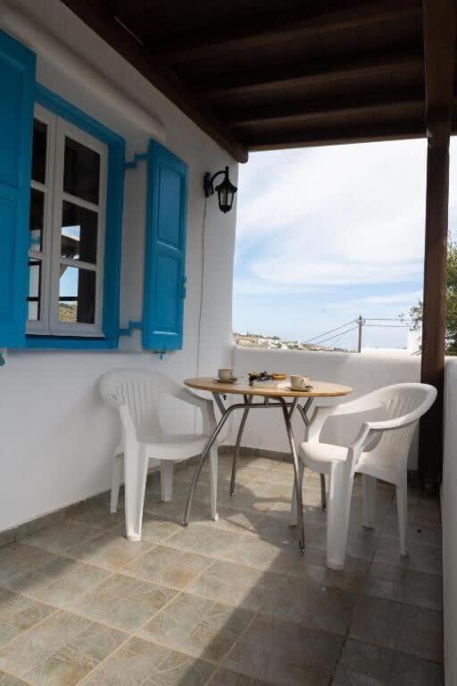 Mykonos Elegance 2-bedroom Escape In Psarou Apartment